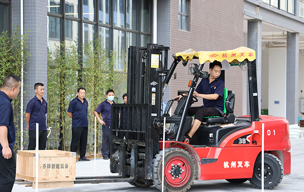 ��������չ���